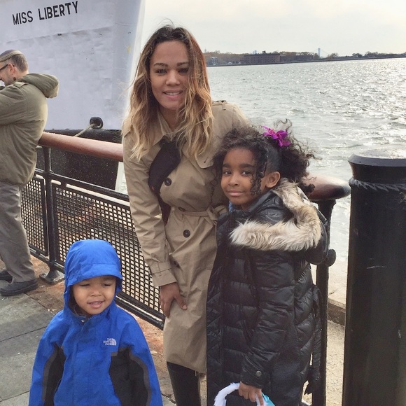 Burberry Trench. Authentic. - Picture 5 of 7